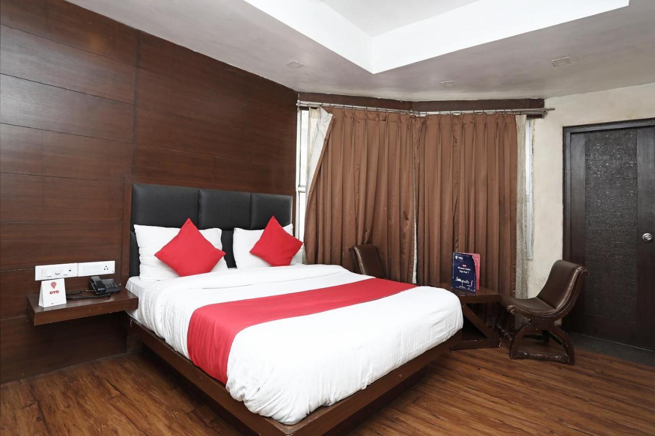 Oyo 4956 Hotel Maharaja Palace 칸푸르 외부 사진