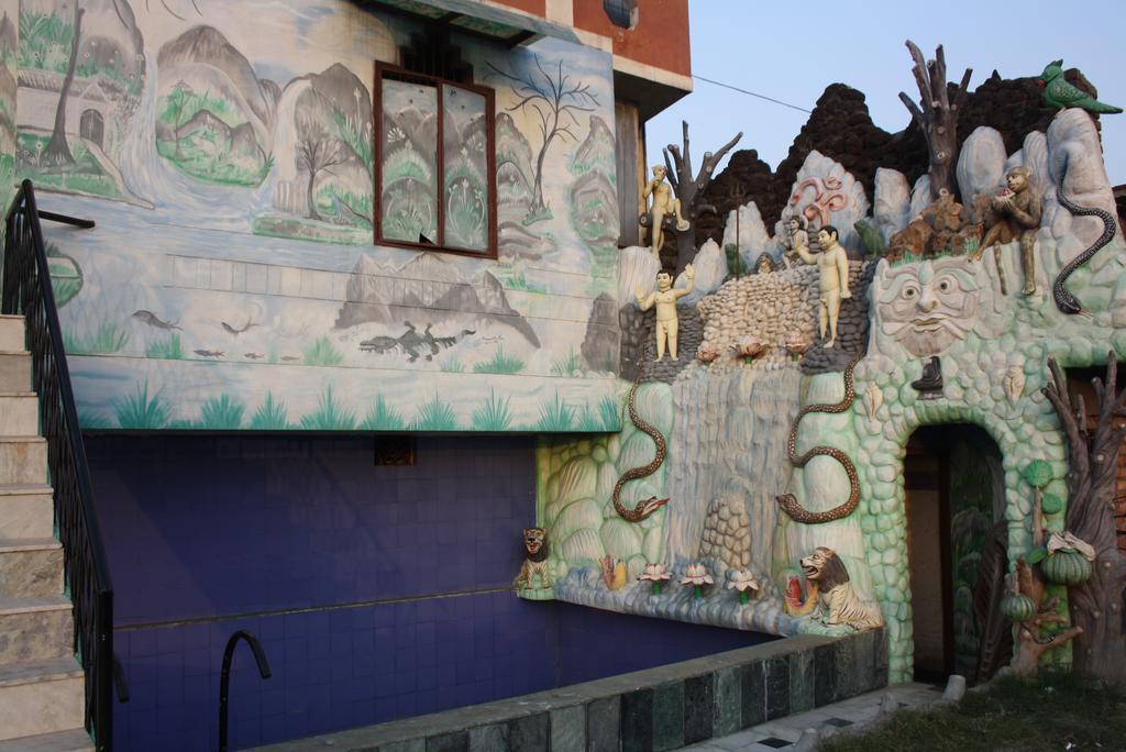 Oyo 4956 Hotel Maharaja Palace 칸푸르 객실 사진